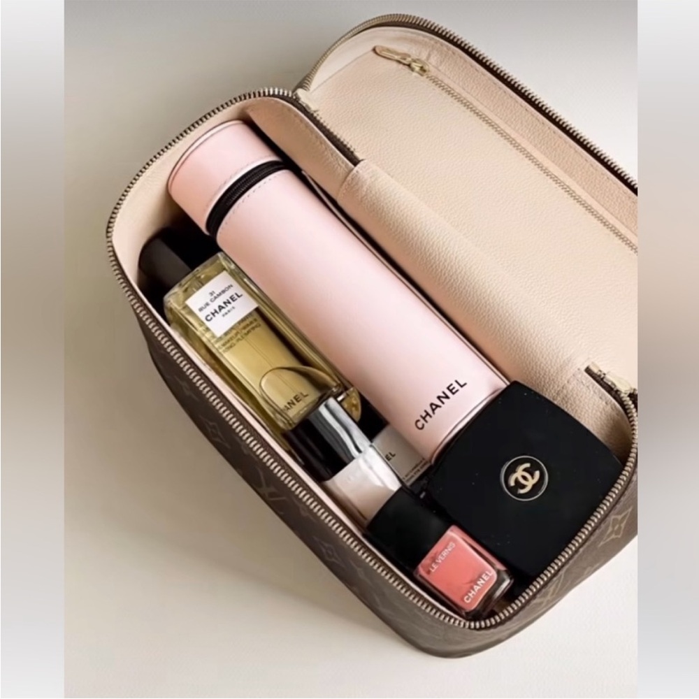 NIB CHANEL Limited Edition Set of 3 Makeup Brushes w/ Case 111 Ballerina Pink - Picture 3 of 16